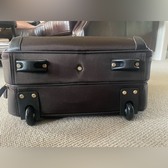 Brooks Brothers Rolling Travel Briefcase - Picture 2 of 6